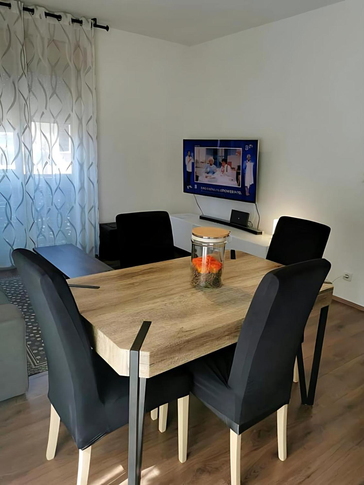 Gorizia Central Luxe Apartment 6 Posti Letto エクステリア 写真